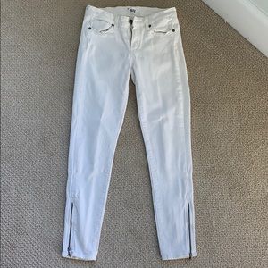 Paige white verdugo ankle jeans with zipper